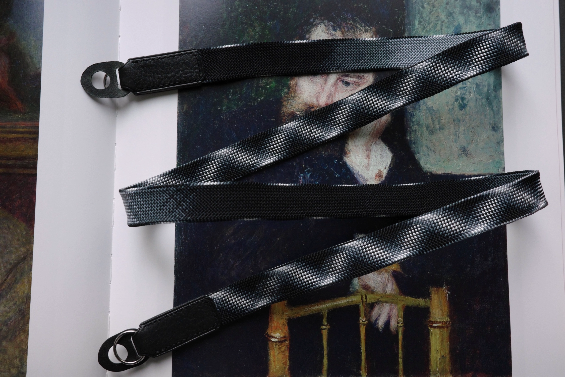 Discover the Black Samurai camera strap designed for Leica M11 Glossy Black Paint. Hand-braided using traditional Japanese Kumihimo, this premium strap blends craftsmanship, comfort, and timeless design inspired by samurai aesthetics.